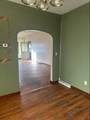 909 Arbutus St - Photo 13