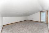 320 Illinois St - Photo 12