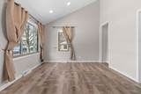 1140 Evergreen St S - Photo 4