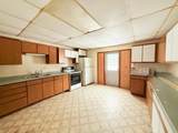 634 Bissell St - Photo 19