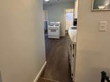 611 Sutherland St - Photo 31
