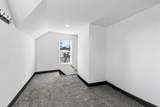 421 Thayer St - Photo 15