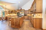 10027 Ridgewood Dr - Photo 5