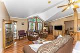 9803 Clearview Ct - Photo 7