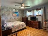 1103 Iron St E - Photo 15
