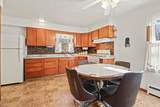 1043 Maple St E - Photo 15