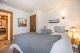 1745 Seven Oaks Ln - Photo 17