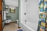 2964N Hiawatha Rd - Photo 16