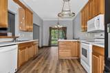 9806 White Pine Ln - Photo 16