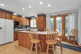 837 Railroad St - Photo 10