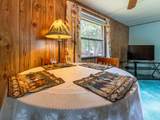 1084 Old Oak Ln - Photo 8