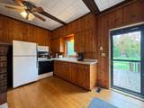 2421 Goldfinch Ln - Photo 18