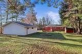 1043 Maple St E - Photo 35