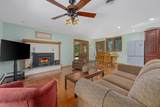2399 Goldfinch Ln - Photo 35