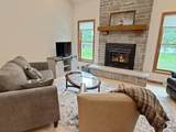 406 Sherburn St - Photo 2