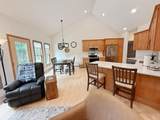 406 Sherburn St - Photo 5