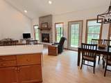 406 Sherburn St - Photo 9