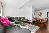 421 Thayer St - Photo 8