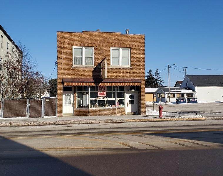 1012 5TH AVE - Photo 1