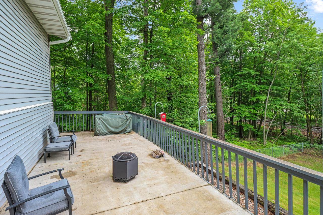 https://bt-photos.global.ssl.fastly.net/northwoods/orig_boomver_1_212571-2.jpg