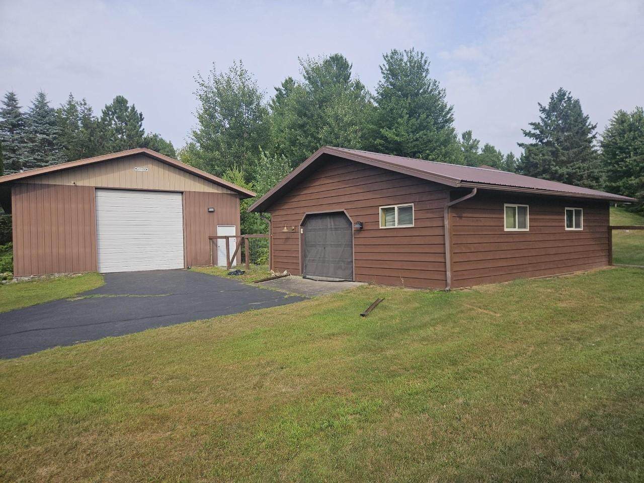 https://bt-photos.global.ssl.fastly.net/northwoods/orig_boomver_1_213766-2.jpg
