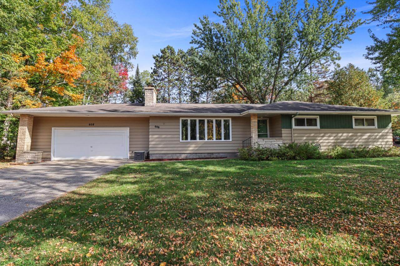 608 Coolidge Ave - Photo 1