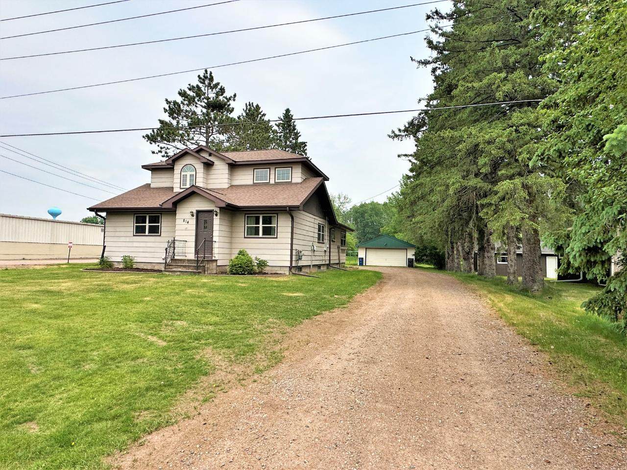 814 4TH AVE N - Photo 1