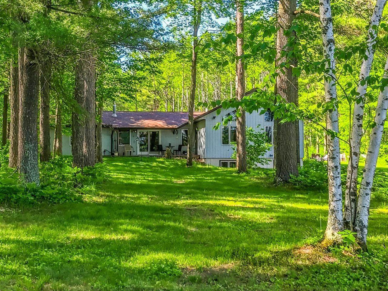 https://bt-photos.global.ssl.fastly.net/northwoods/orig_boomver_1_215713-2.jpg