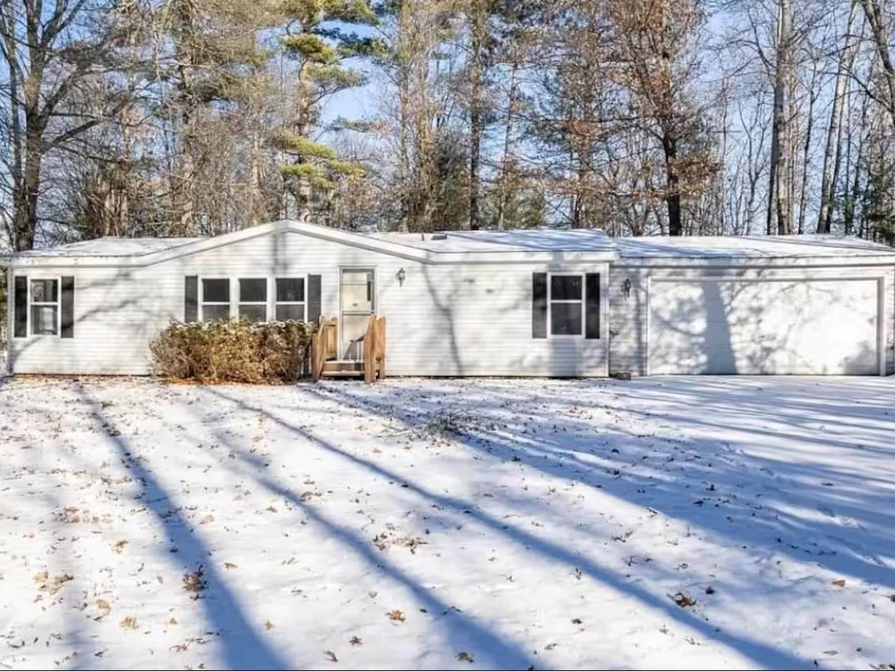 W6158 Oak Ln - Photo 1