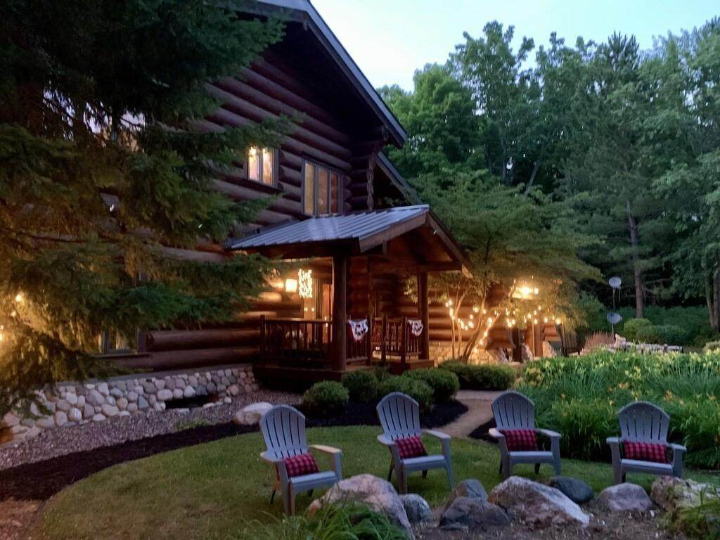 https://bt-photos.global.ssl.fastly.net/northwoods/orig_boomver_1_215977-2.jpg