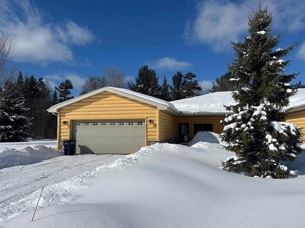 311 Christopher St - Photo 1
