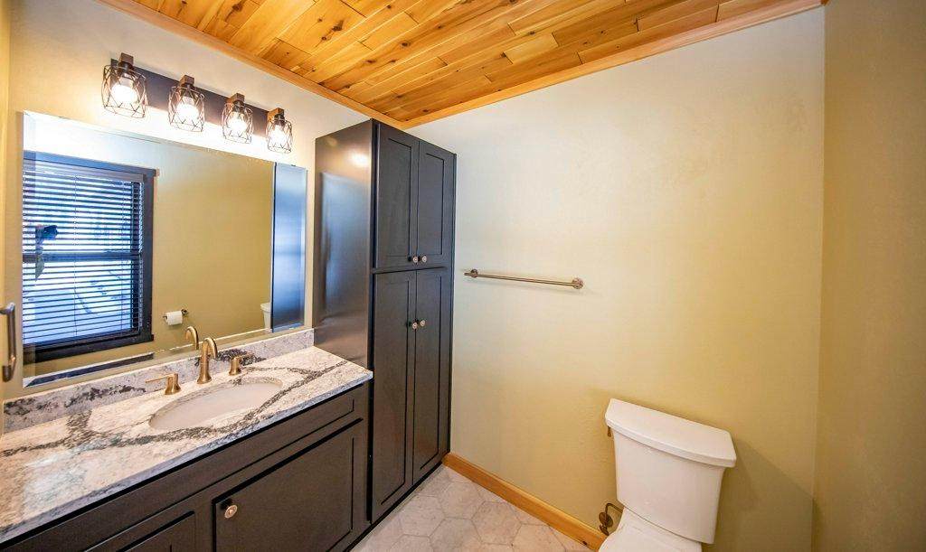 https://bt-photos.global.ssl.fastly.net/northwoods/orig_boomver_1_216172-2.jpg