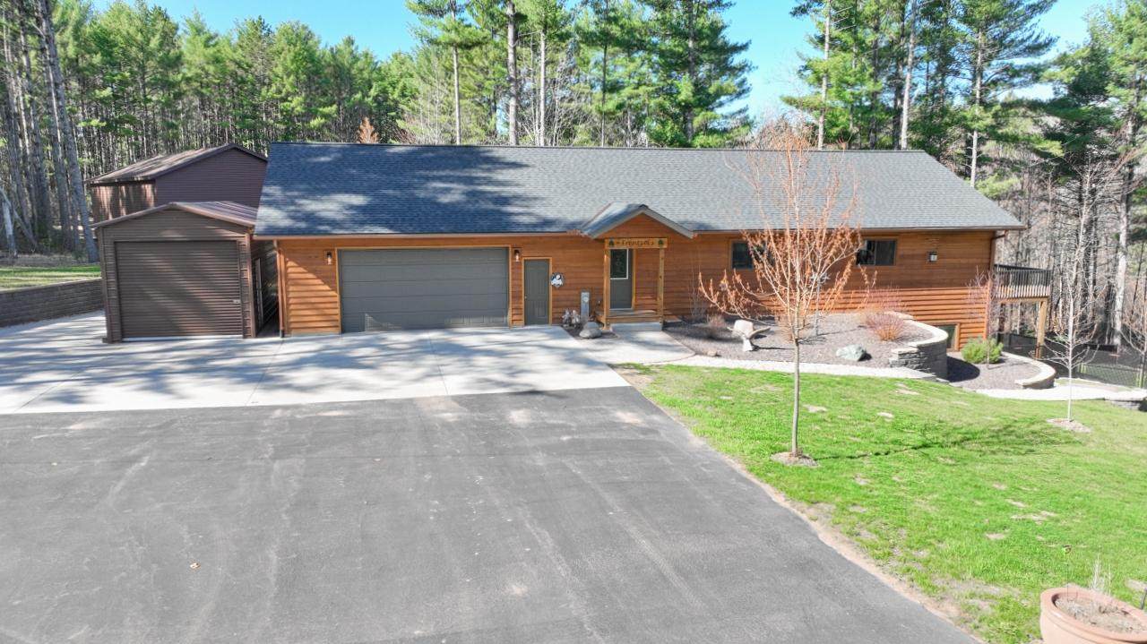 1055 Shishebogama Dr - Photo 1