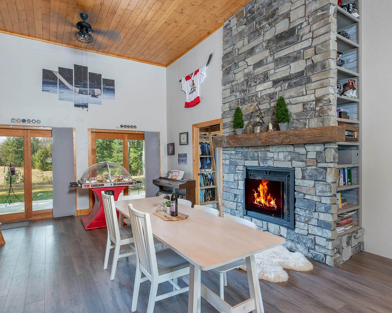https://bt-photos.global.ssl.fastly.net/northwoods/orig_boomver_1_216408-2.jpg