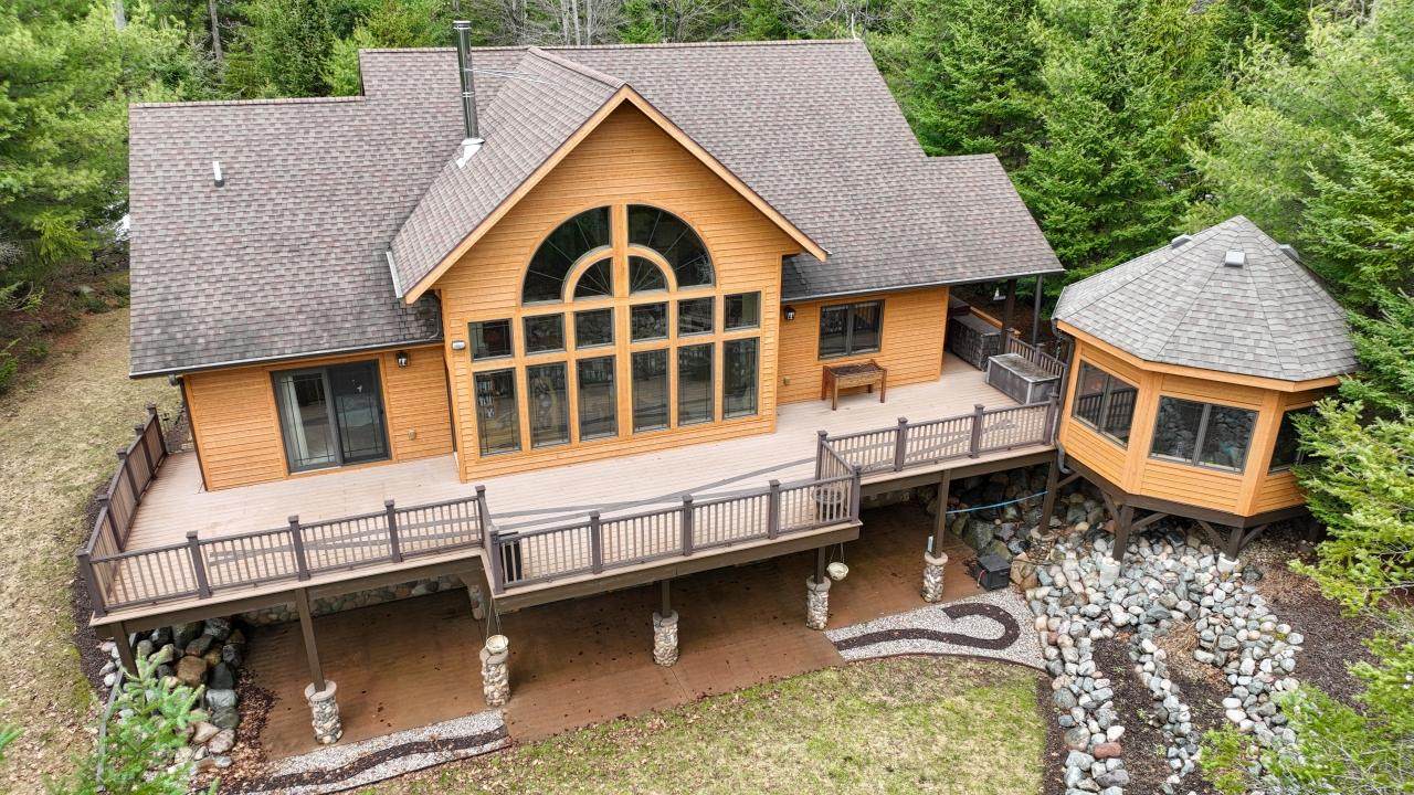 https://bt-photos.global.ssl.fastly.net/northwoods/orig_boomver_1_216520-2.jpg
