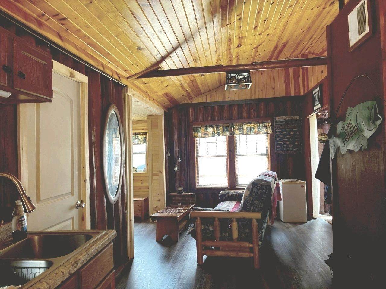https://bt-photos.global.ssl.fastly.net/northwoods/orig_boomver_1_216741-2.jpg