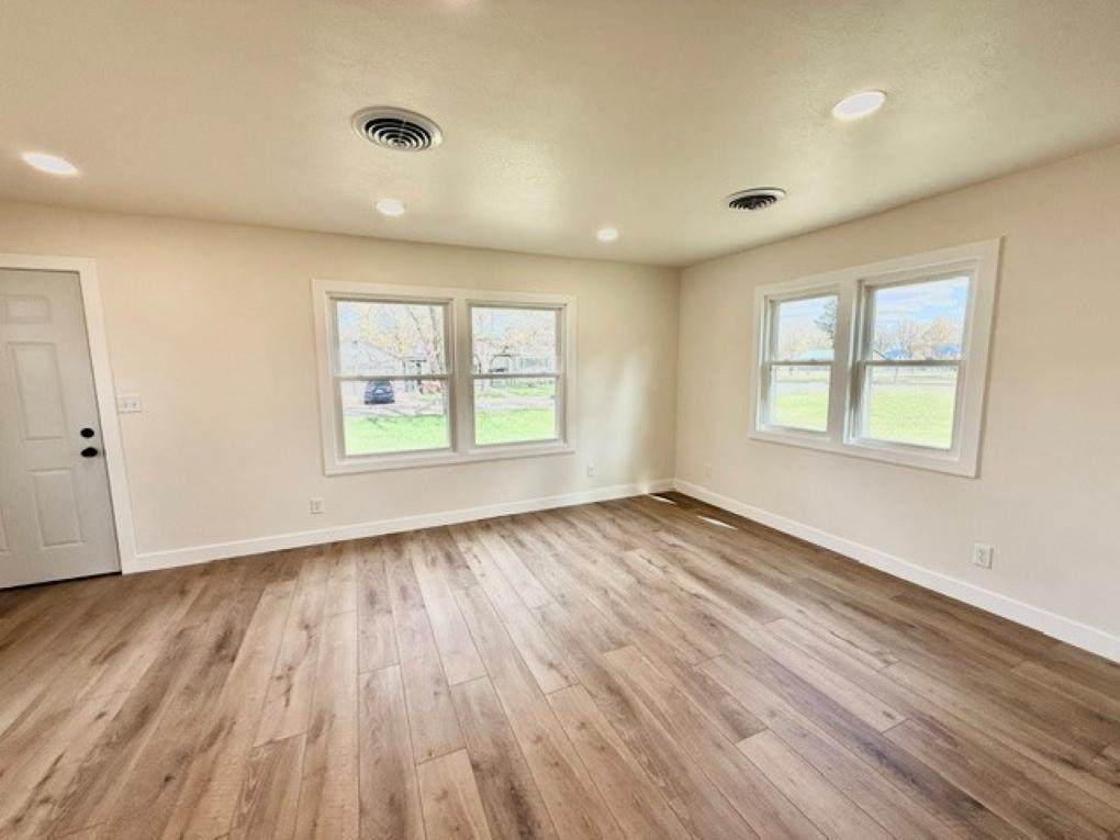https://bt-photos.global.ssl.fastly.net/northwoods/orig_boomver_1_217004-2.jpg