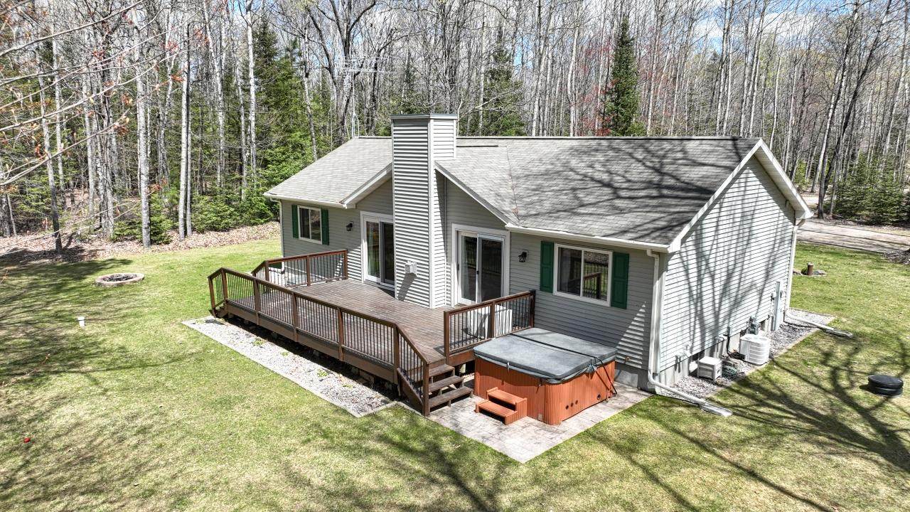 7689 Buck Ridge Dr - Photo 1