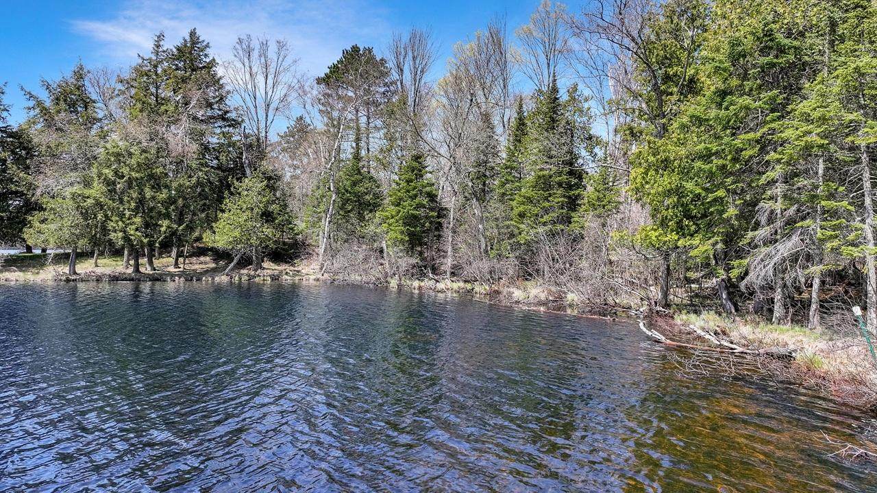 https://bt-photos.global.ssl.fastly.net/northwoods/orig_boomver_1_217076-2.jpg