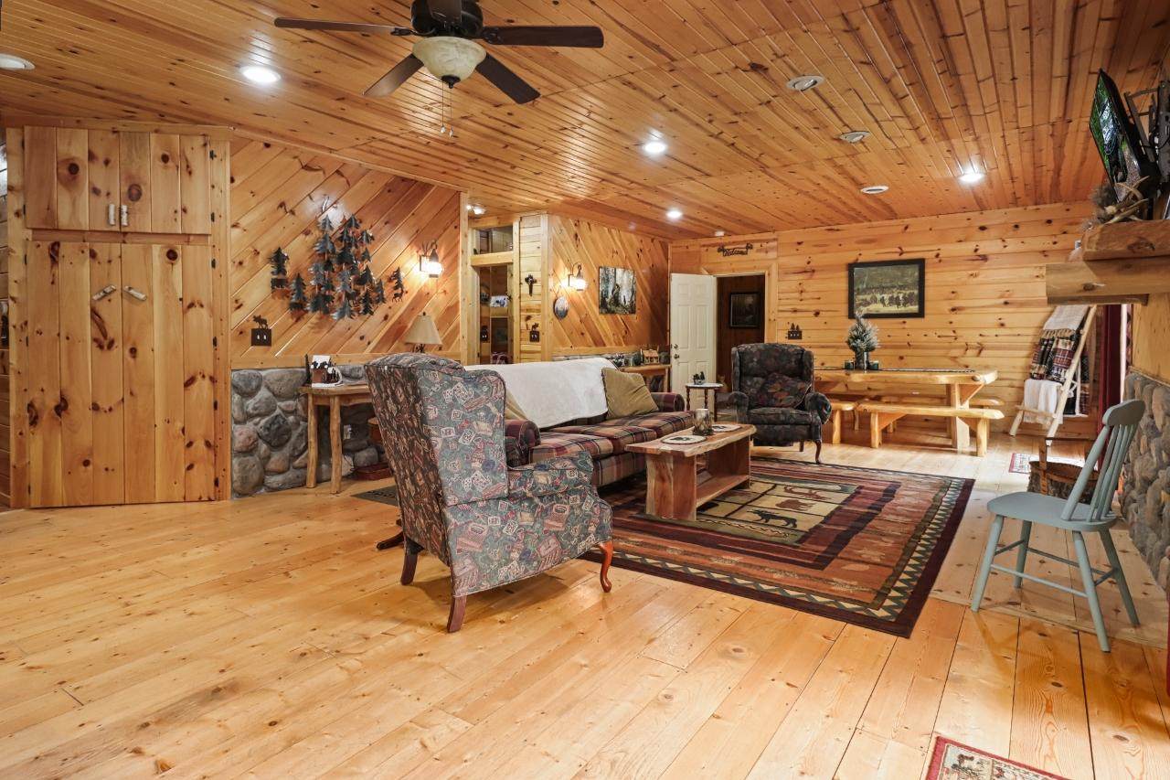 https://bt-photos.global.ssl.fastly.net/northwoods/orig_boomver_1_217250-2.jpg