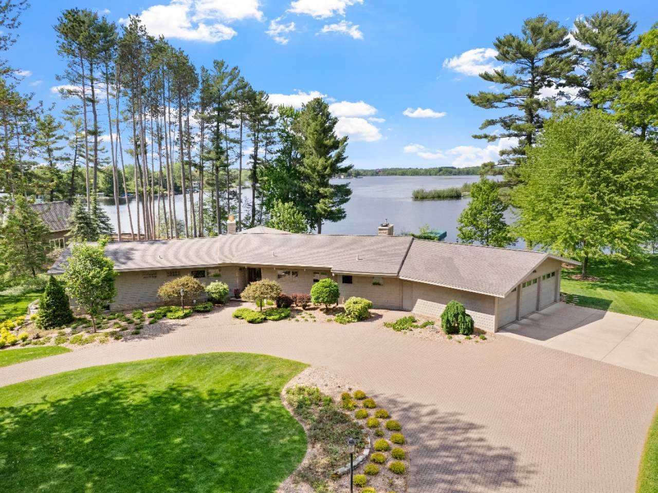 402 Pine Island Ln - Photo 1