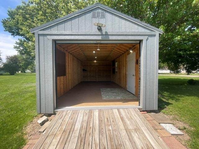 https://bt-photos.global.ssl.fastly.net/northwoods/orig_boomver_1_217513-2.jpg