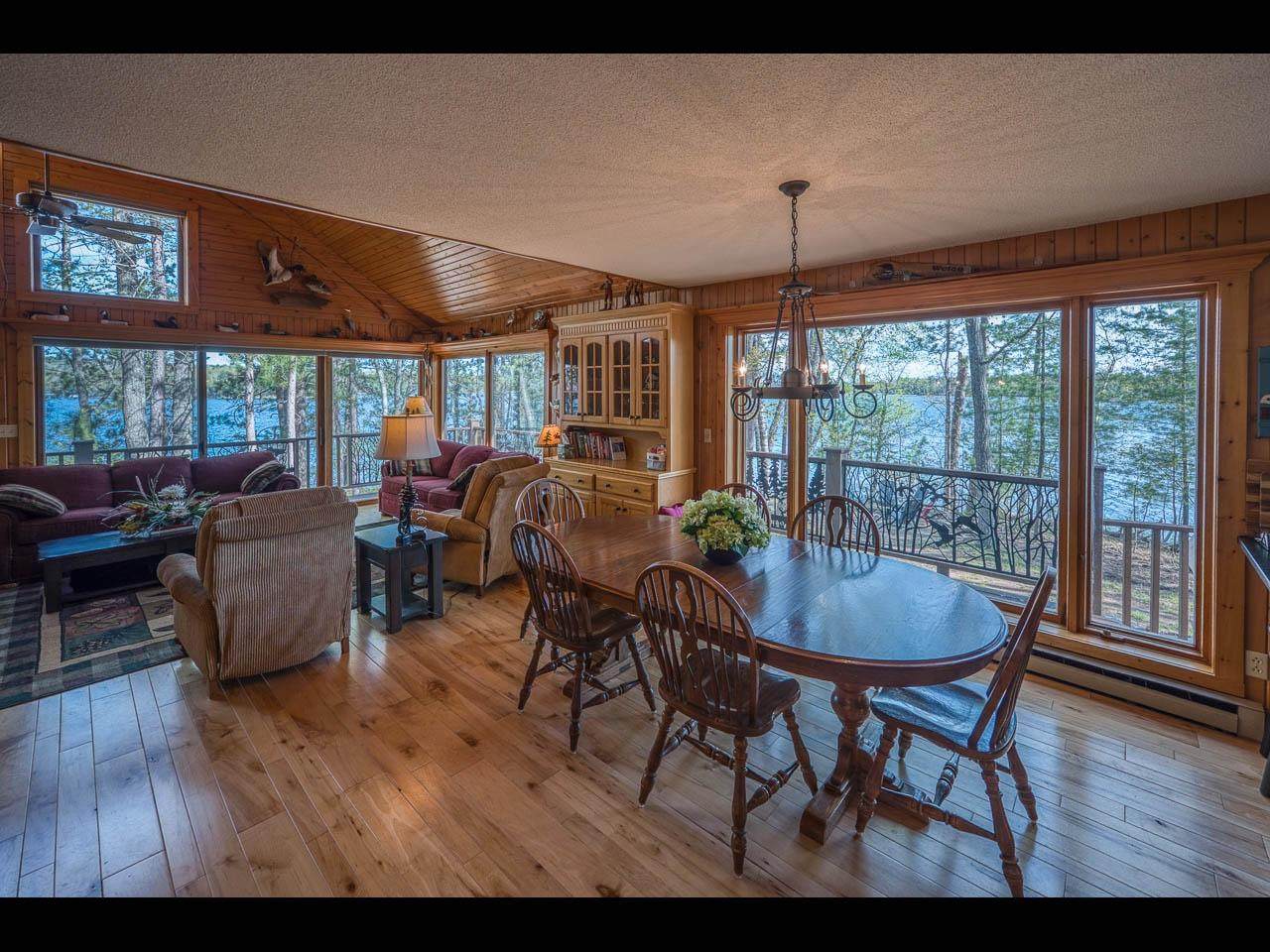https://bt-photos.global.ssl.fastly.net/northwoods/orig_boomver_1_217525-2.jpg