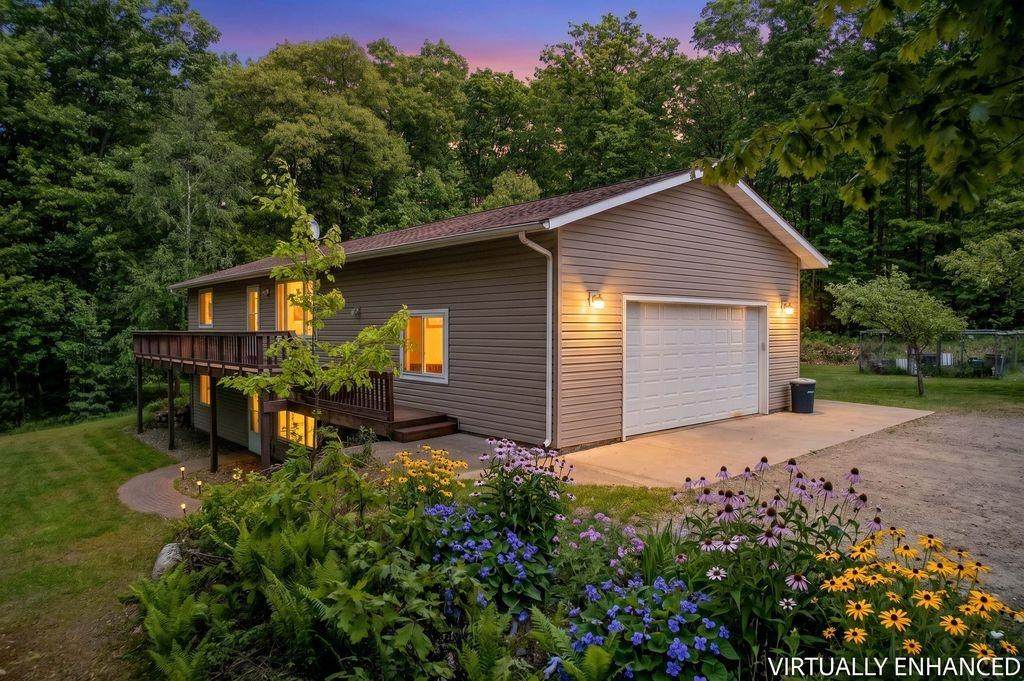 6730 Estelle Dr - Photo 1