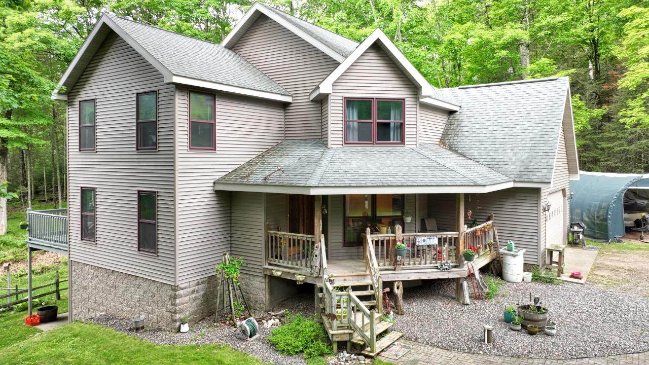 8174 Maplewood Dr - Photo 1