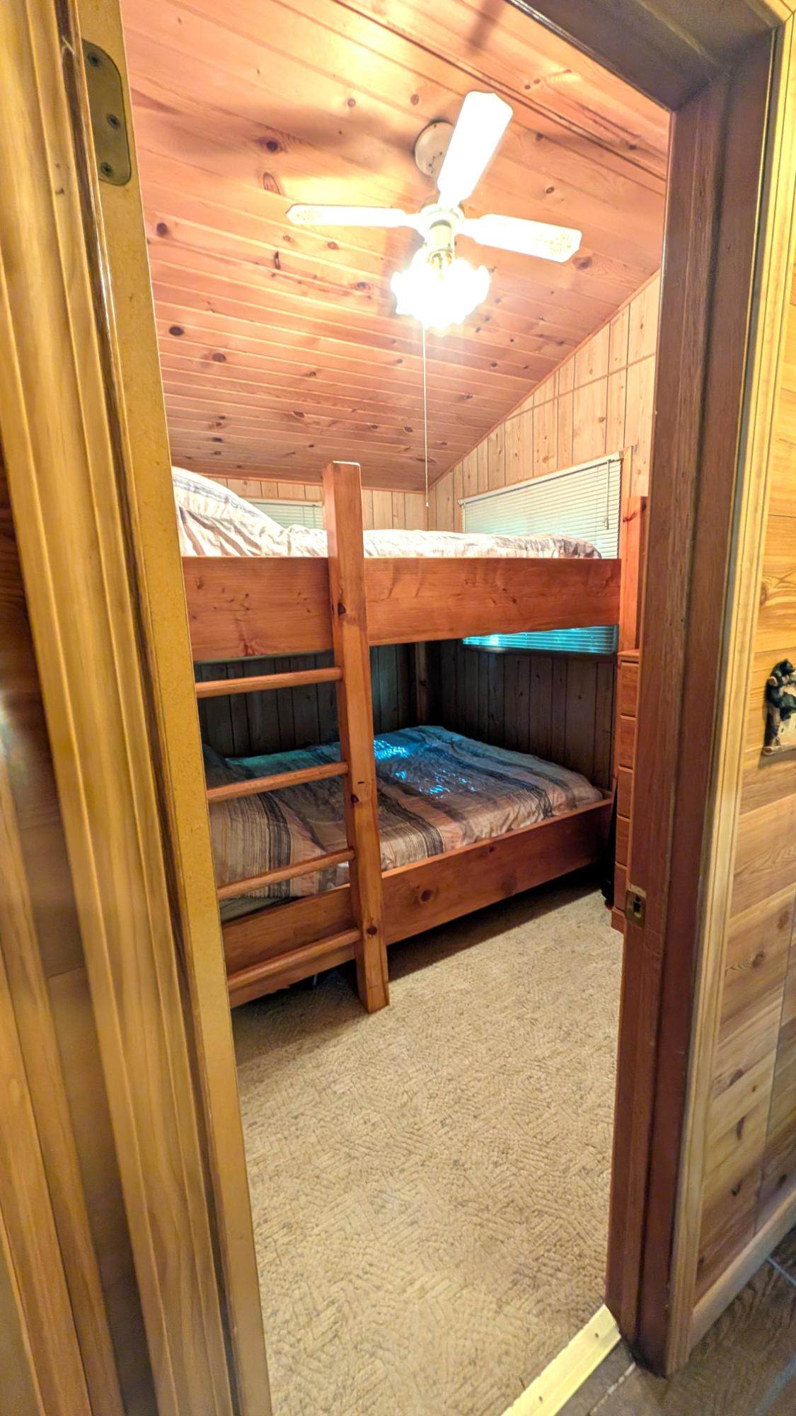 https://bt-photos.global.ssl.fastly.net/northwoods/orig_boomver_1_217994-2.jpg