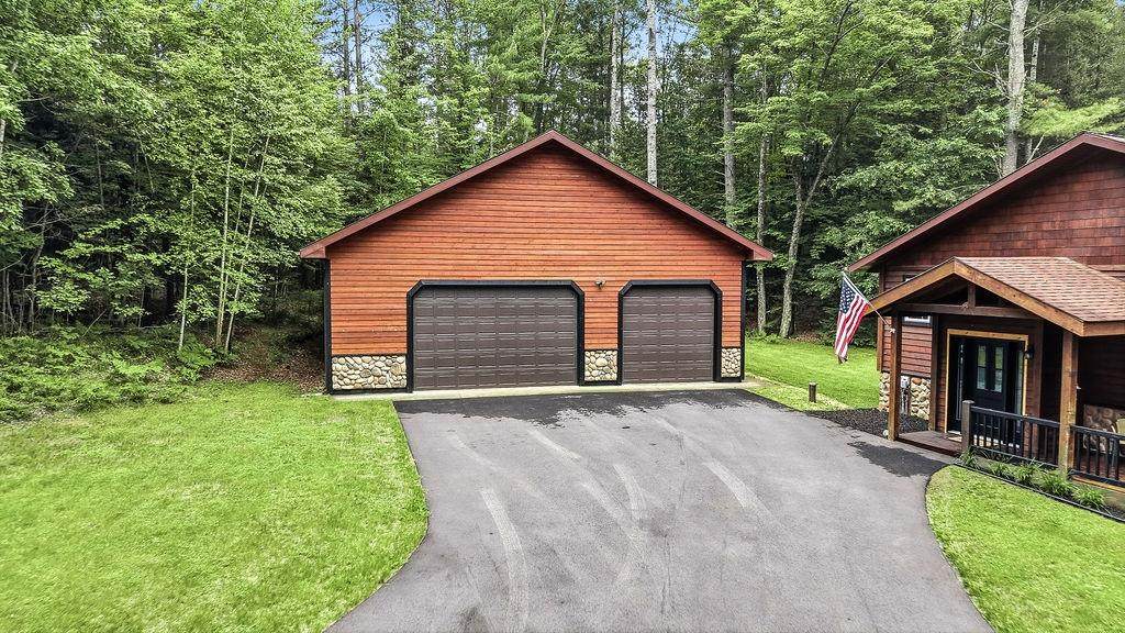 https://bt-photos.global.ssl.fastly.net/northwoods/orig_boomver_1_218273-2.jpg