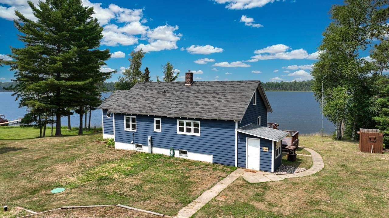 8029 Nokomis Dr - Photo 1