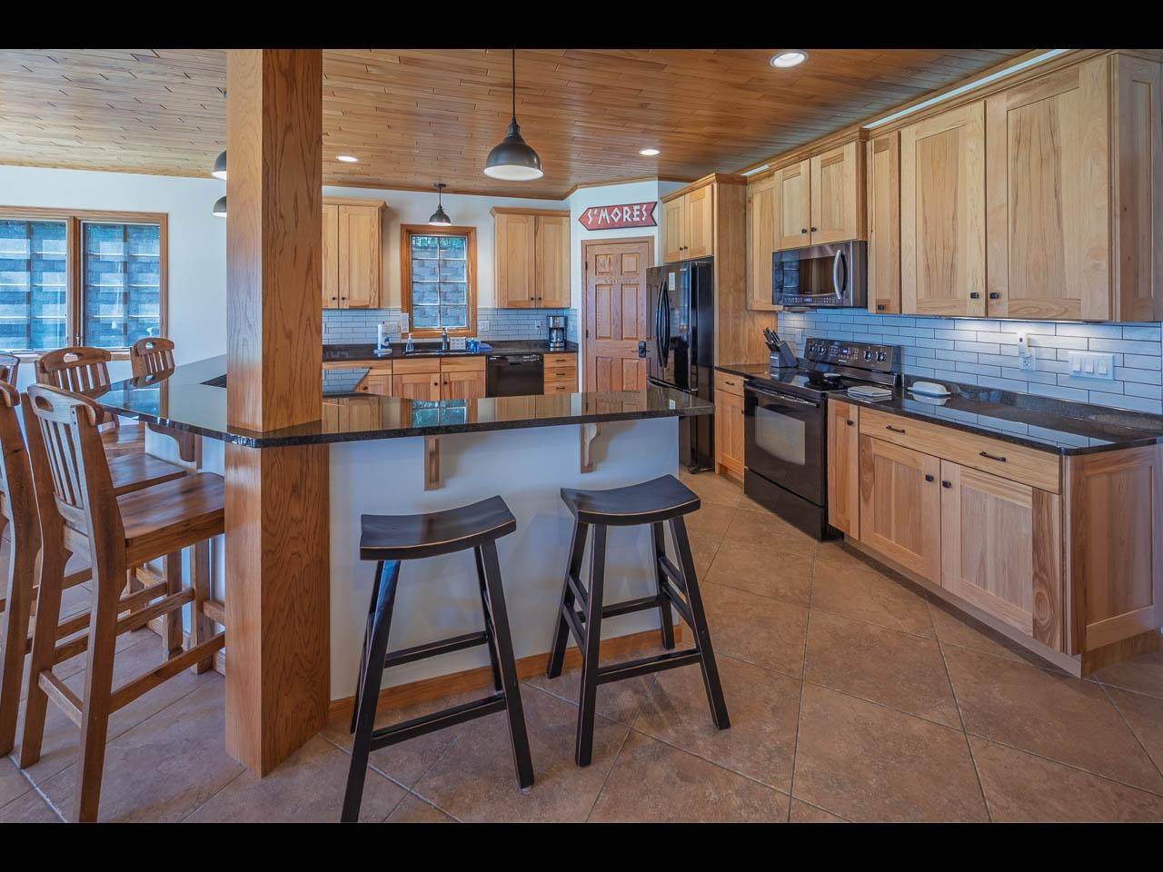 https://bt-photos.global.ssl.fastly.net/northwoods/orig_boomver_1_219366-2.jpg