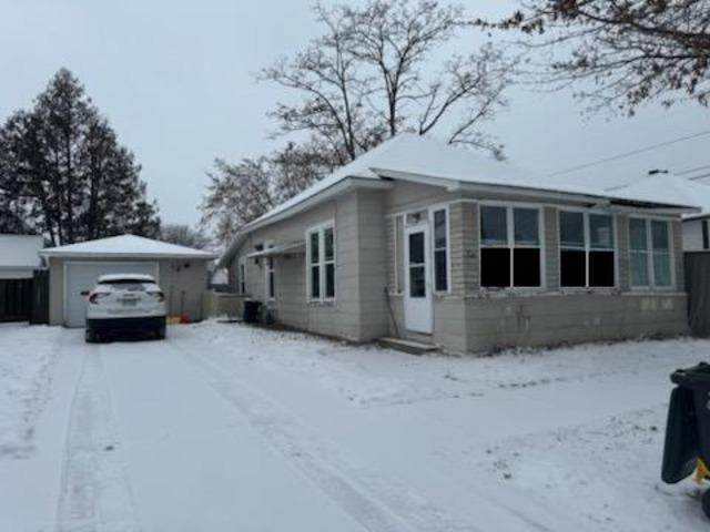 20 5TH ST S - Photo 1